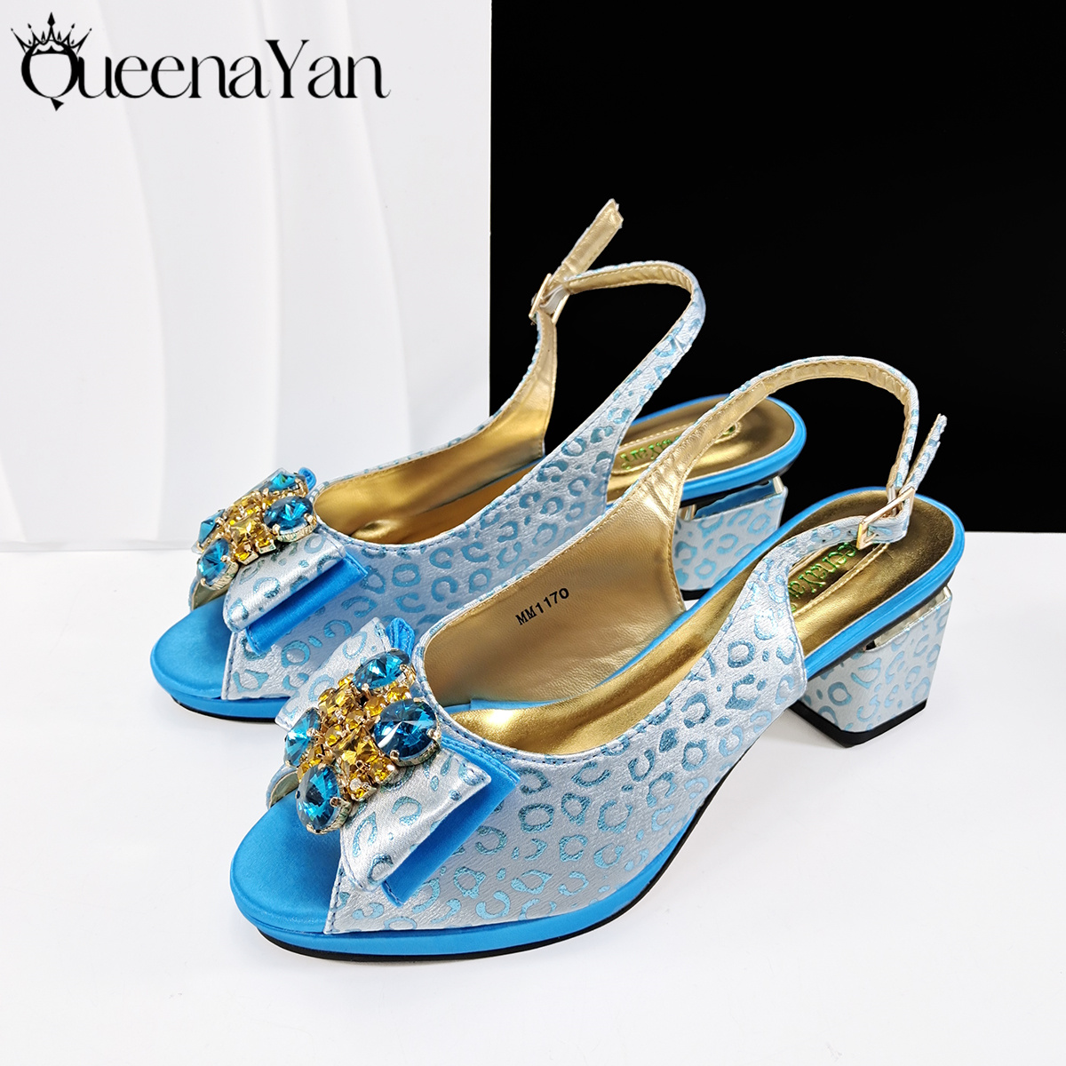 Queena Yan Light Blue Elegant  - đánh giá và giá Wedding Packaging