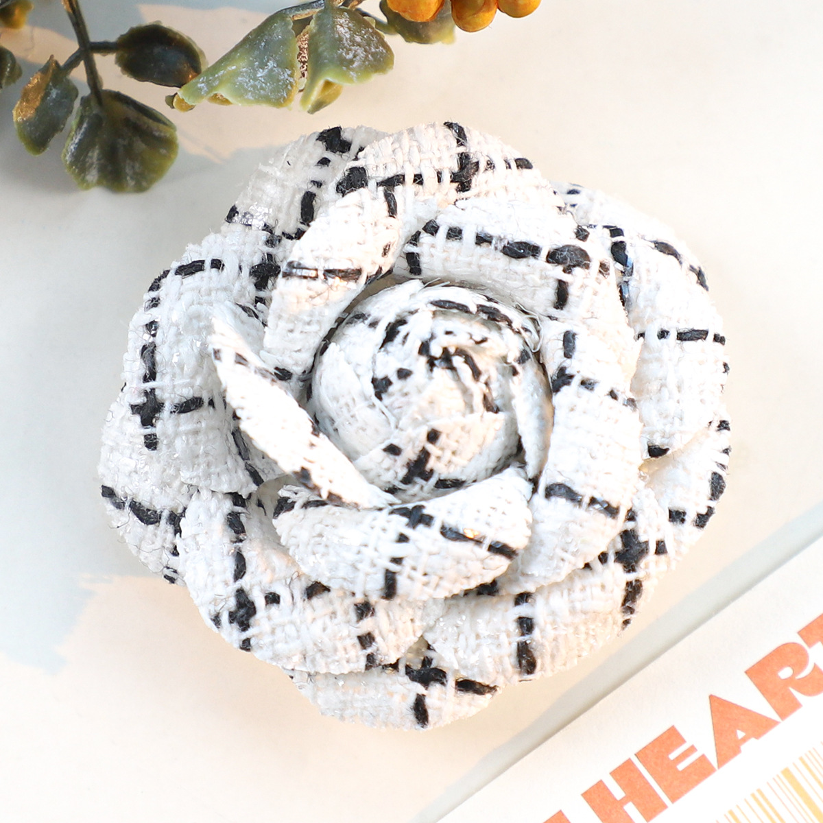 6CM Camellia Brooch for Women  - đánh giá và giá Wedding Dress Supply