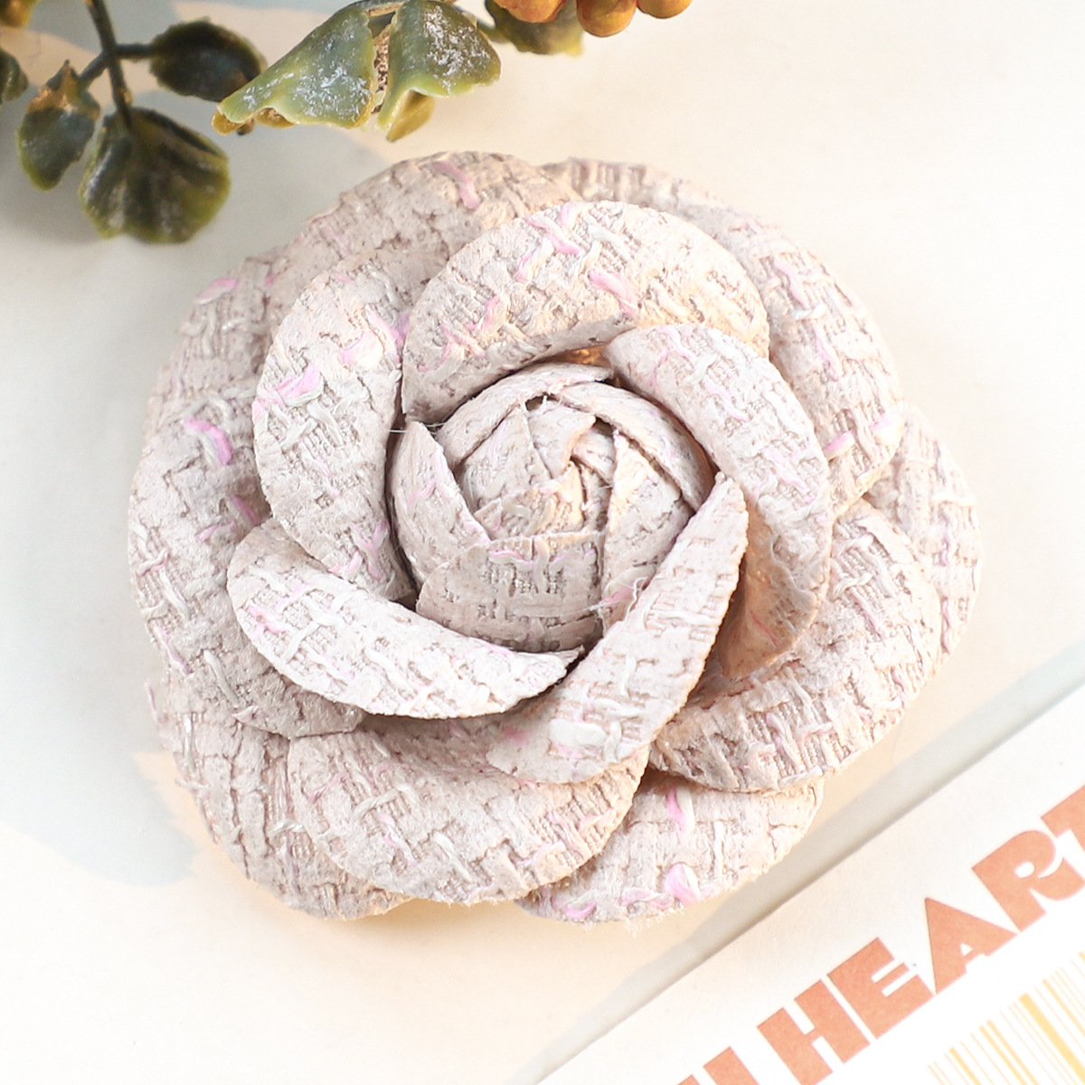 6CM Camellia Brooch for Women  - đánh giá và giá Wedding Dress Supply