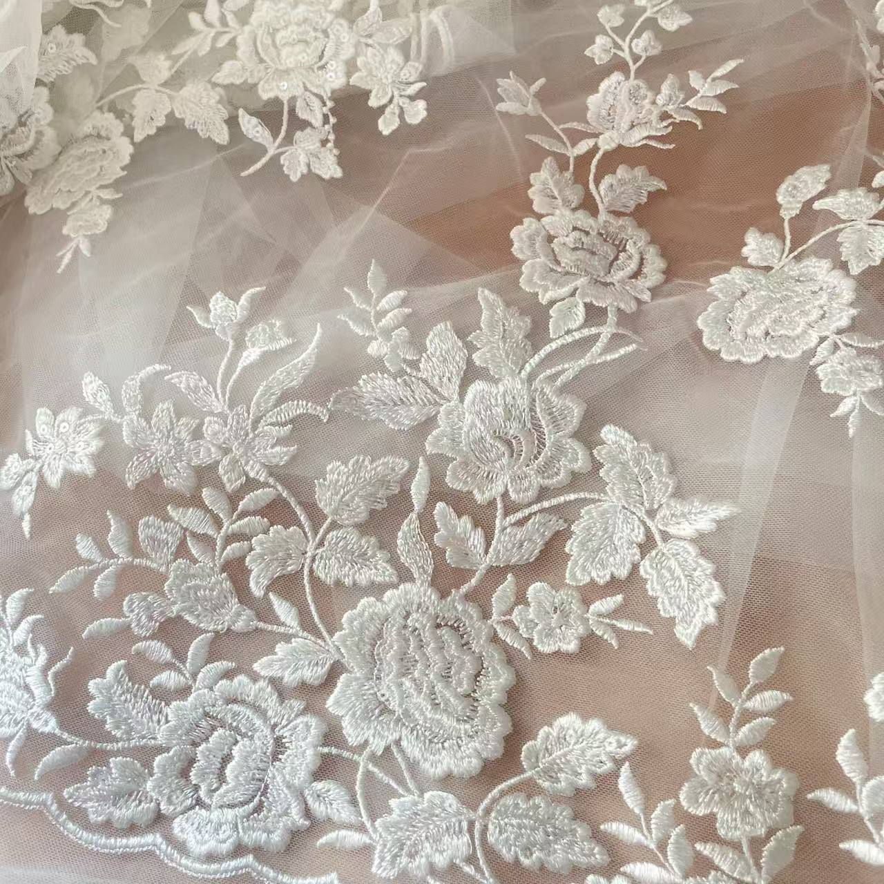 French Embroidered Lace Fabric - đánh giá và giá Wedding Dress Supply